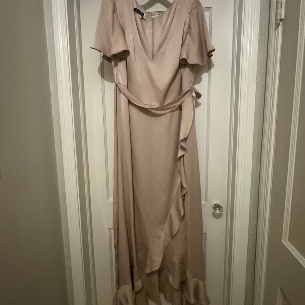 Celebrate db Studio David’s Bridal Ruffle Hem Flutter Sleeve Bridesmaid Dress